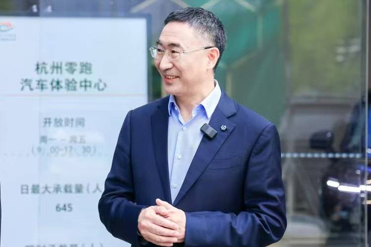 蓝莓市场外汇公司2024多彩贵州外宣交流汇集中采访创作活动走进兴义